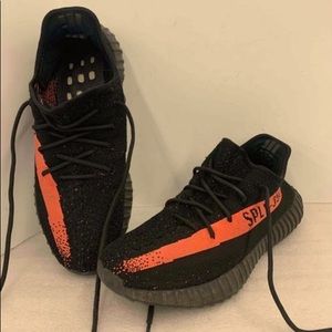 Adidas Yeezy Boost 350 V2 Core Black Red - used